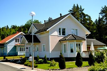 Keski-Suomen Hela-Rakennus Oy on jyväskyläläinen rakennusliike, joka tarjoaa remonttipalvelut huoneistoremonteista talorakentamiseen. 